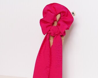 Fuchsia scarf scrunchie