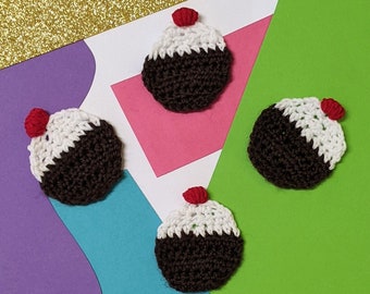 Festive Figgy Pudding - Digital Crochet Pattern - Christmas decoration or craft gift