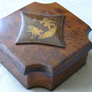 19c Tunbridgeware Sorrento Marquetry Inlay Cherub Portrait Jewelry Trinket Box 3