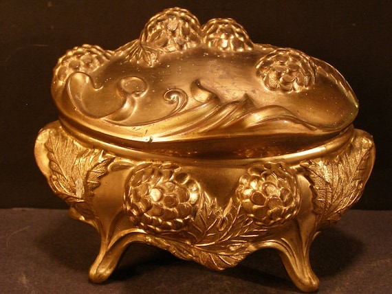 Antique NOUVEAU Bronze Gilt HOPS Lined Vanity Dresser Jewelry Trinket Box Casket