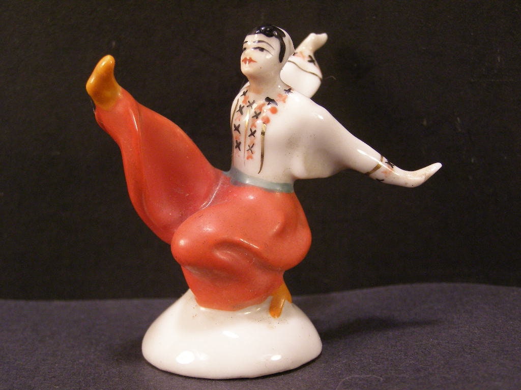 ロシア製　磁器像　ダンサー　ビンテージ ロシア製 磁器像 ダンサー ビンテージ Russian Porcelain Dancing