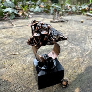 Unique ring with copper mushrooms. Nature on your finger: the warmth and magic of the forest, each mushroom is a symbol of life and renewal.