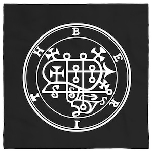 Paño de altar con el sello del demonio Berith Goetia
