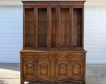 1960s French Provincial Solid Oak 2-Piece China Cabinet, French Country Hutch Drexel Heritage Breakfront Midcentury Display Cabinet