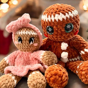 Christmas Gingerbread Snugglers; Crochet Christmas pattern; No sew crochet; Baby lovey; Gingerbread boy and girl