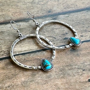 Western Turquoise and Silver Hoop Floral Earrings - Lightweight Western Style Jewelry