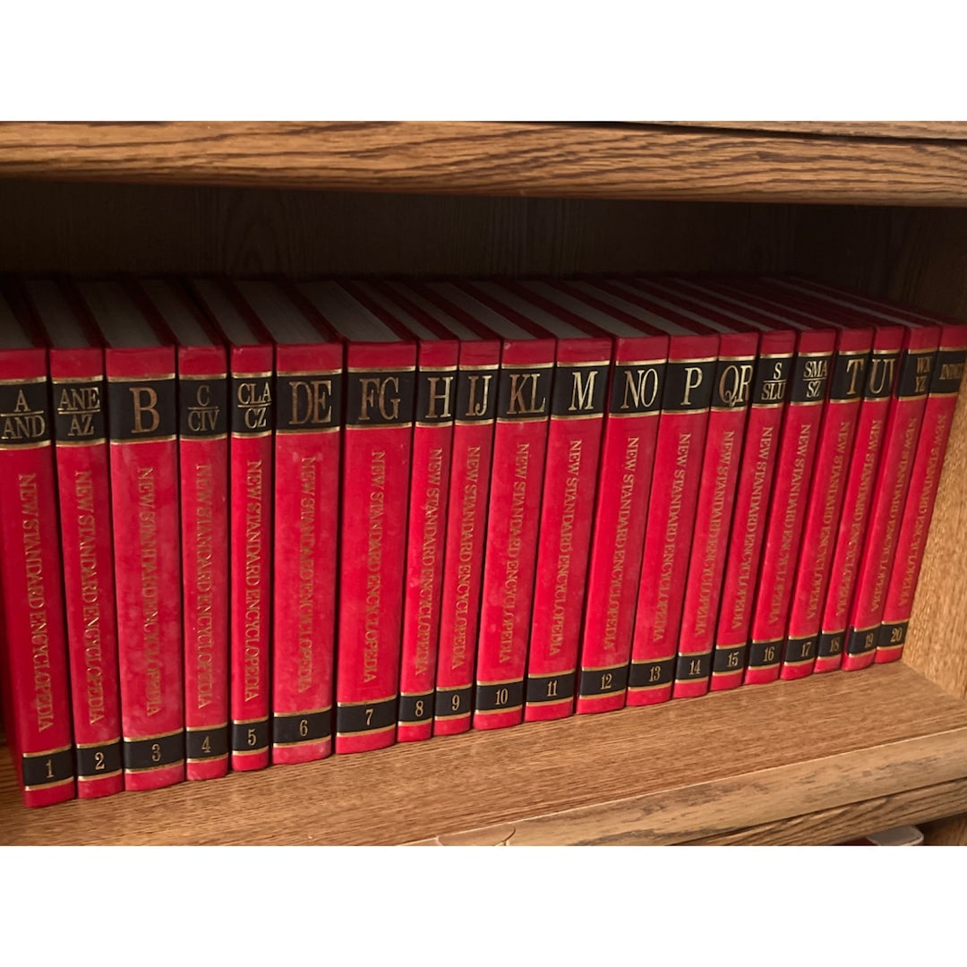 The New Standard Encyclopedia Book Set With World Maps Inside 20 Volume Set Etsy