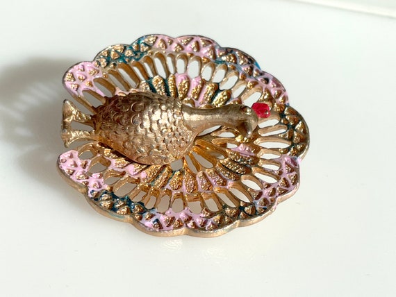 Sweet 1960's Peacock Brooch, Pin, Lapel Pin-Gold … - image 3