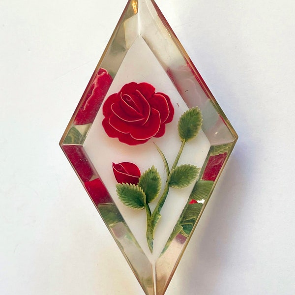 I love Lucite! VTG 70's LGE Lucite Rose Diamond Prism Brooch- Reversed Carved Rose In Clear Resin With Dramatic White Back, In Red and Green