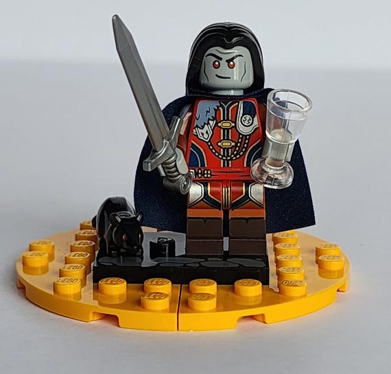 Strahd Von Zarovich LEGO Dungeons & Dragons RETIRED Minifigure