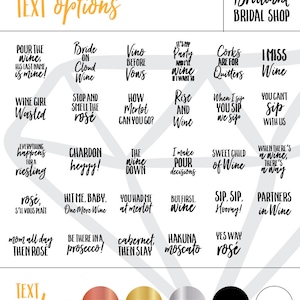 Puede incluir: Una hoja de dise&ntilde;o gr&aacute;fico con opciones de texto para etiquetas de vino. Las opciones de texto incluyen frases como "&iexcl;Sirve el vino, su apellido es m&iacute;o!" y "Chica del vino desperdiciada". Las opciones de texto se muestran en negro sobre fondo blanco. La hoja tambi&eacute;n incluye una paleta de colores con opciones para oro rosa, oro met&aacute;lico, plata met&aacute;lica, negro y blanco.