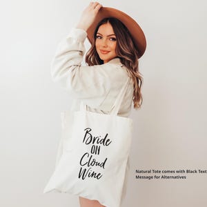 Camisetas para despedida de soltera con temática de vino, camisetas de despedida de soltera con temática de bodega, Hakuna Moscato, camiseta de cata de vinos, camisetas divertidas sobre vino, despedida de soltera con temática de vino ToteBag-NaturalONLY