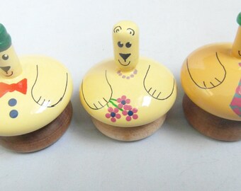 Vintage Tumble Turvy Triangle Toy 1979 Mattel Preschool A Faceful of Fun Neon Spinning Clown Face 70/'s Children/'s Toy of Nightmares