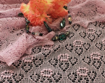 Hand-knitted Estonian lace , Haapsalu Shawl " Half Wreath with a Flower" ,Light pink