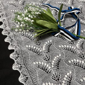 Handknitted Estonian lace Haapsalu shawl &quot;Lily of the Valley” , white
