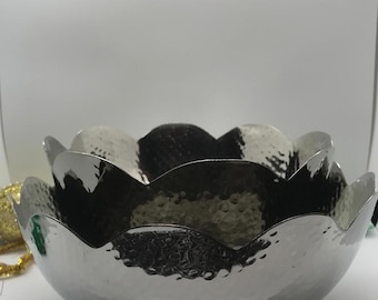 Scallop Fruit Bowls SET of 2,Chip n Dip Set,Centerpiece Bowls,Host Hostess Gifts,Salad Bowl, Holiday Table