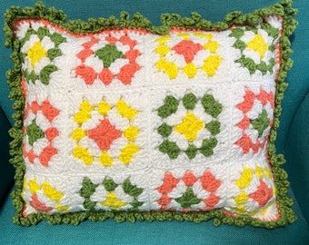 Granny square Pillow, Crochet Pattern, PDF pattern, beginner friendly,  crochet home furnishings, throw pillow, home decor, easter, spring