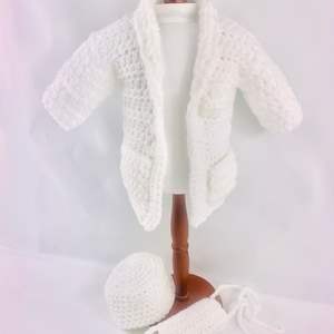 18&quot; Doll Doctor Lab Coat, Crochet PDF pattern, doll mask pattern, doll doctor hat crochet doll clothes pattern, halloween pattern