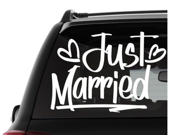 Just Married Car Sign, Just Married Car Decal, Newlywed Sign, Just Married Banner, Wedding Decals, Customized Decals, Personalized Car Decal