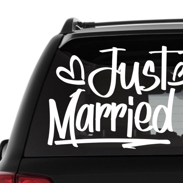 Just Married Car Sign, Just Married Car Decal, Newlywed Sign, Just Married Banner, Wedding Decals, Customized Decals, Personalized Car Decal