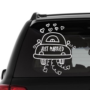 Just Married Car Sign, Just Married Banner, Just Married Car Decal, Newlywed Sign, Wedding Decals, Customized Decal, Personalized Car Decal