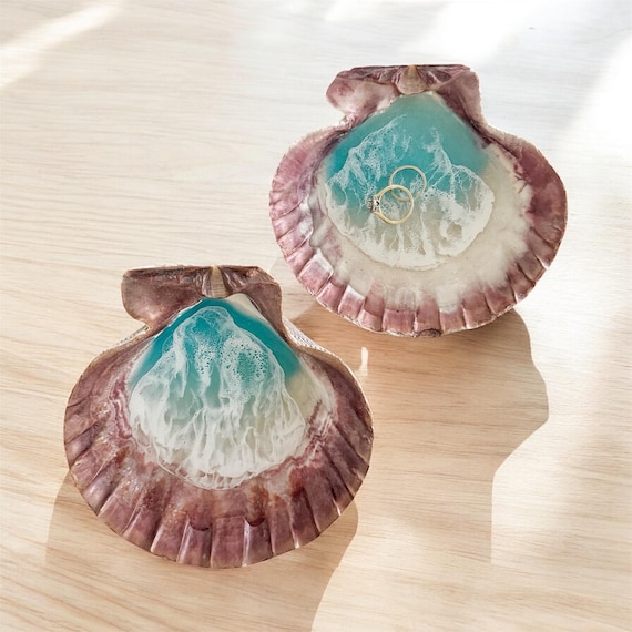 Large Scallop Shell Ring Dish | Ocean Resin | Beach house | Housewarming | Wedding Favors | Beach Wedding
