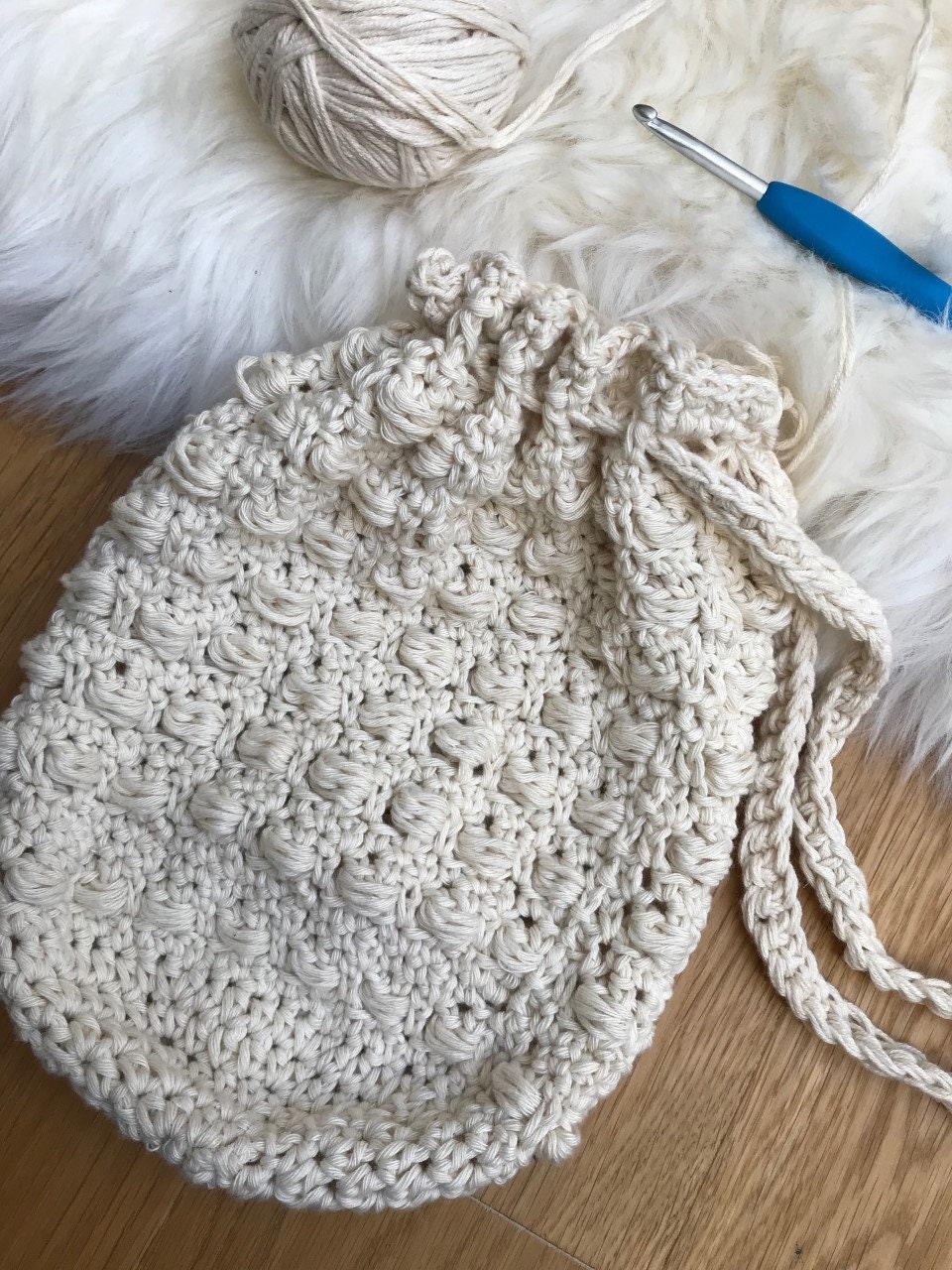 Pear Pouch Pattern The Pearl Pouch, Pouch Pdf Pattern, Hekleoppskrift for Vekse ...