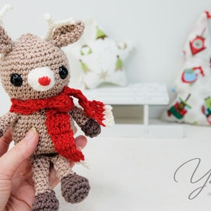 Crochet reindeer pattern - Amigurumi crochet pattern for a reindeer toy - Crochet Christmas reindeer pattern - Crochet amigurumi reindeer