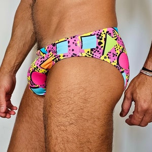 Bademode für schwule Männer, Vintage-Slips im Stil der 90er, 100 % handgefertigt. Gelb, rosa, blau... mit Innenfutter und Kordelzug. Sehr bequem und sexy.