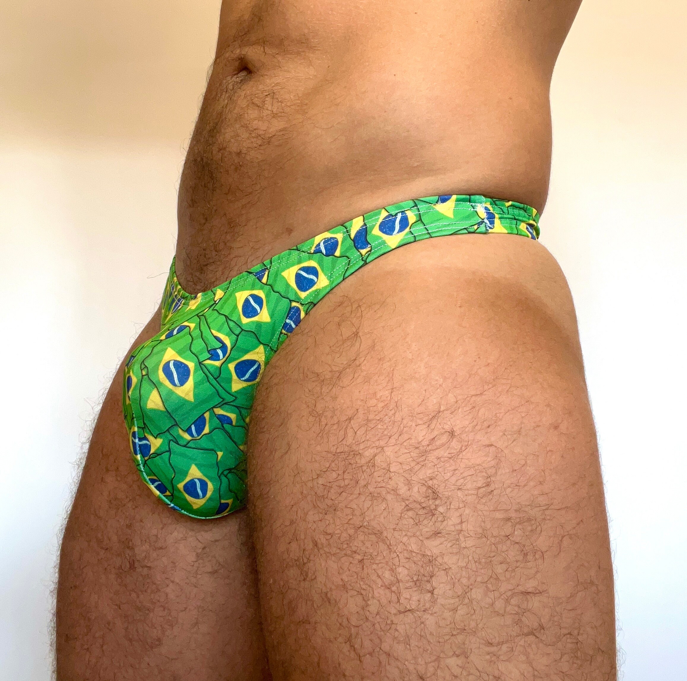 TANGA hombre gay bandera brasil. 100 hecho a mano. Muy comodo y sexy. Perfecto para ropa interior diaria y banador. Etsy Mexico