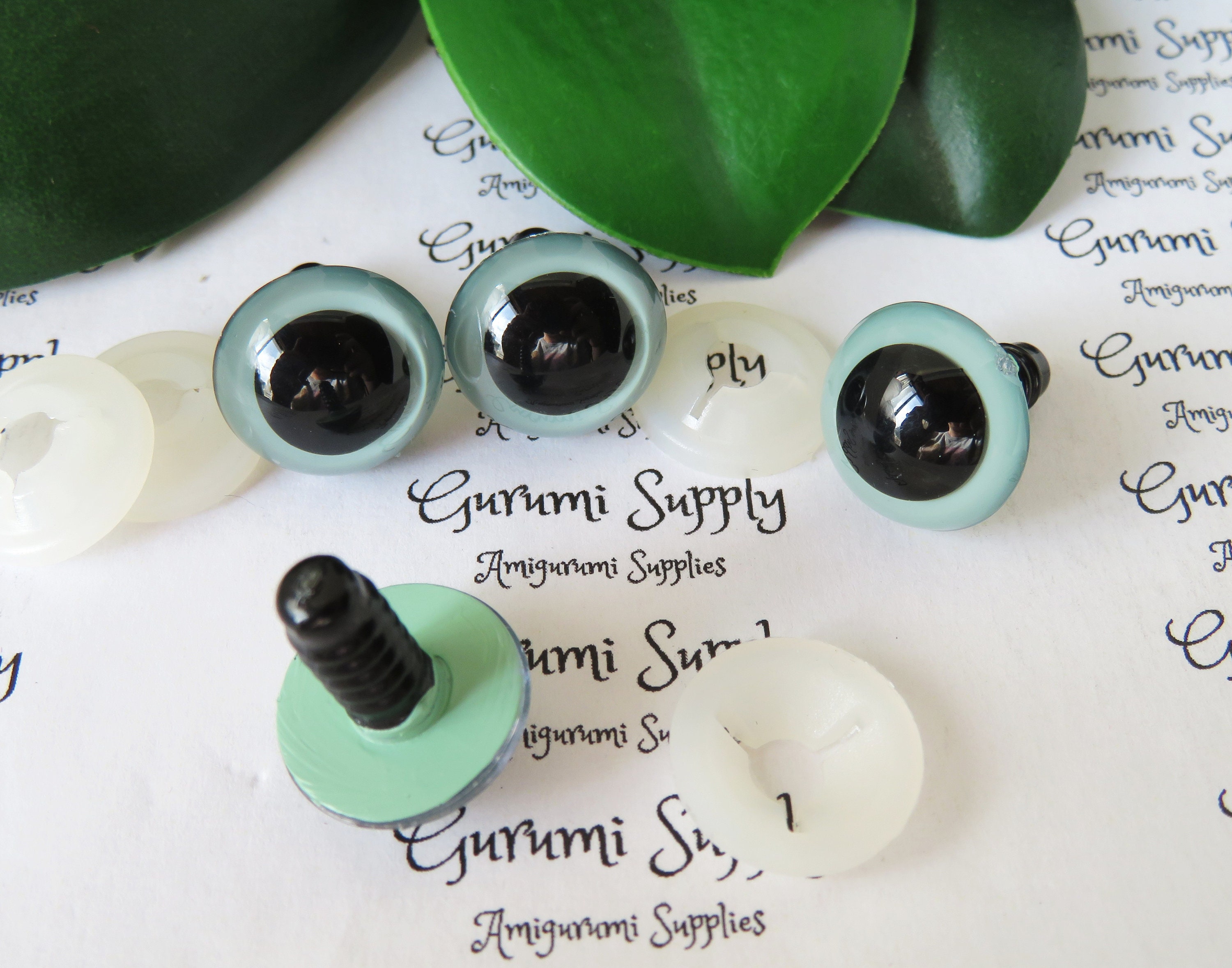 30mm Clear Round Safety Eyes with Blue Ice Glitter Non-Woven Slip Iris,  Black Pupil and Washers: 1 Pair - Doll / Amigurumi / Animal /Crochet