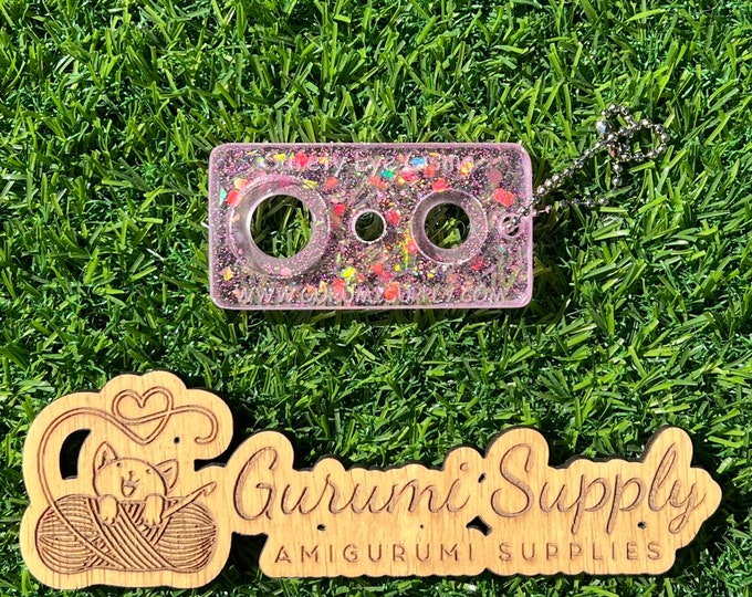 Safety Eye Gismo - Shades of Pink Glitter - Keychain - Safety Eye Tool - Safety Eye Jig - Safety Eye Helper - Amigurumi - On-the-Go