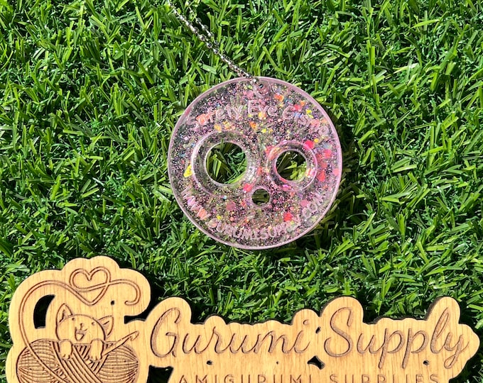Safety Eye Gismo - Shades of Pink Glitter - Petite Size - Circle - On-the-Go - Keychain - Safety Eye Tool - Helper - Trapezoid - Amigurumi