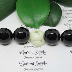 18mm Solid Black Round Safety Eyes with Washers: 2 Pair - Amigurumi / Animals / Doll / Toy / Stuffed Creations / Craft Eyes / Crochet / Knit