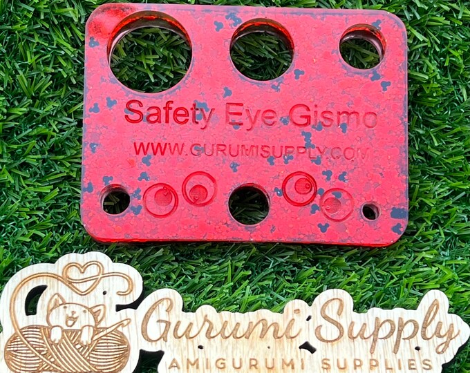 Safety Eye Gismo Happy Mouse With Red Glitter With Silver Rectangle