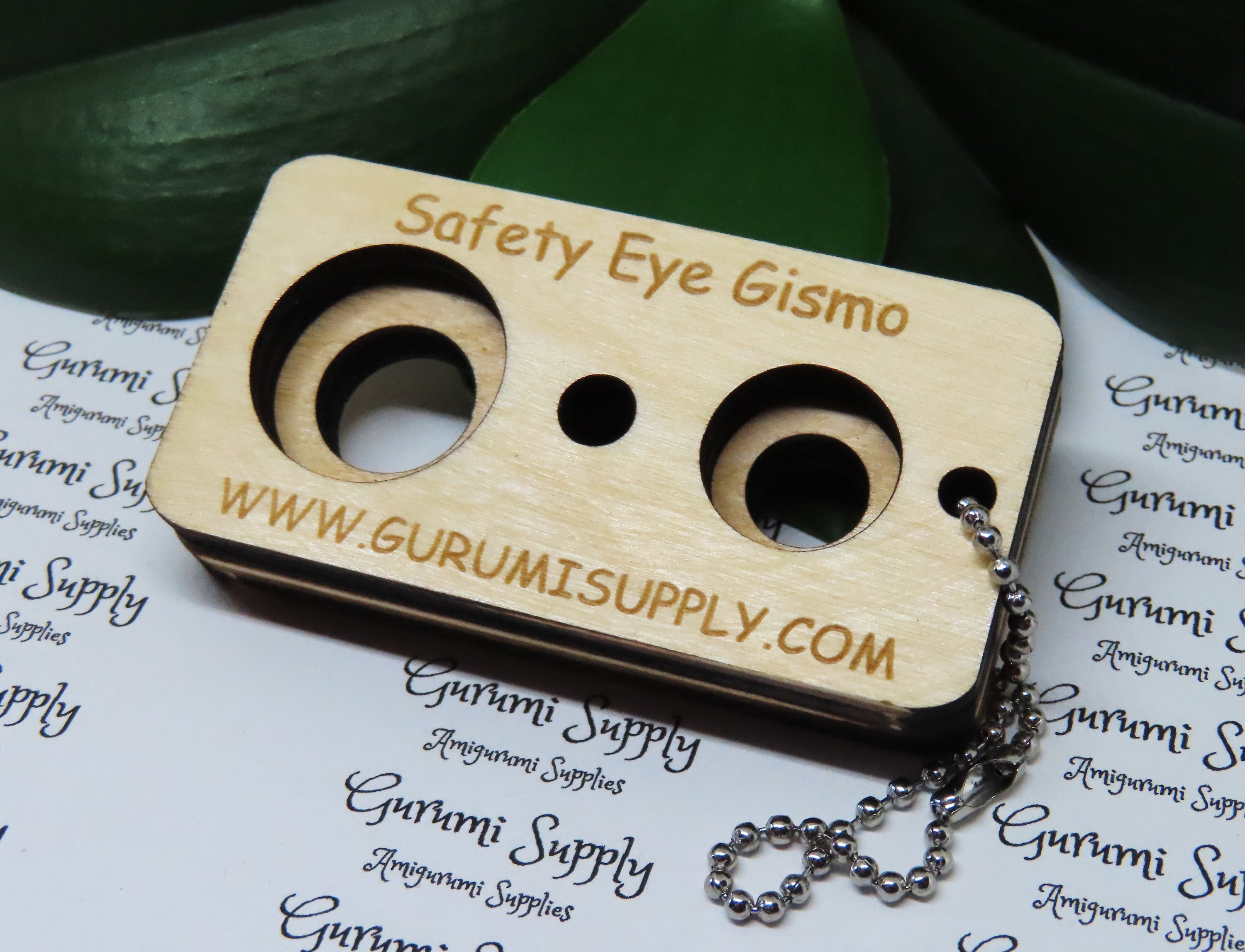Safety Eye Gismo - Triangle Shape - Safety Eye Tool - Safety Eye Jig - Safety  Eye Helper - Wood - Trapezoid - Animal - Craft - Amigurumi