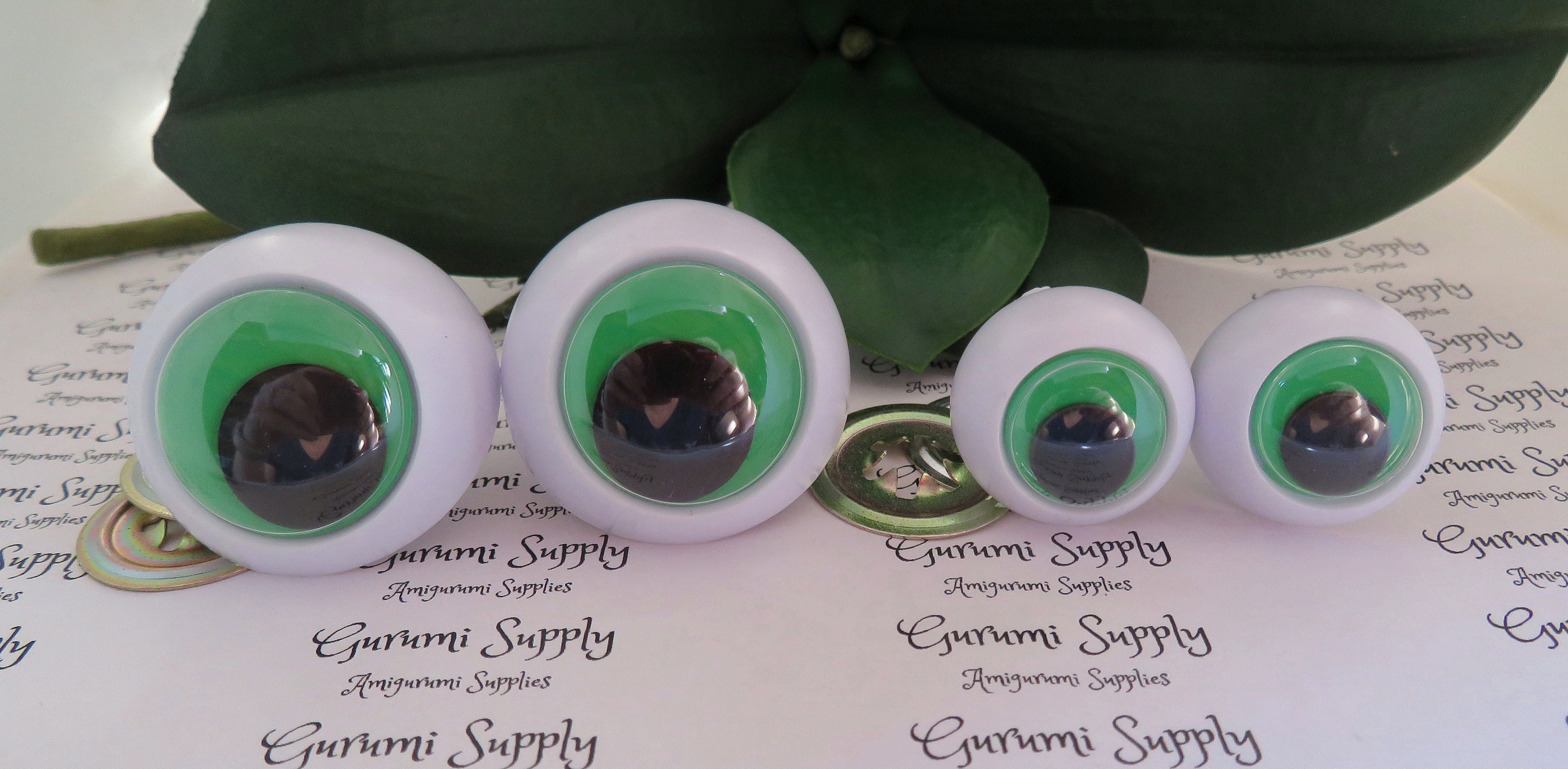36mm Plastic Craft Eyes 2 Frog Eyes with Googly Pupils/Fasteners 1