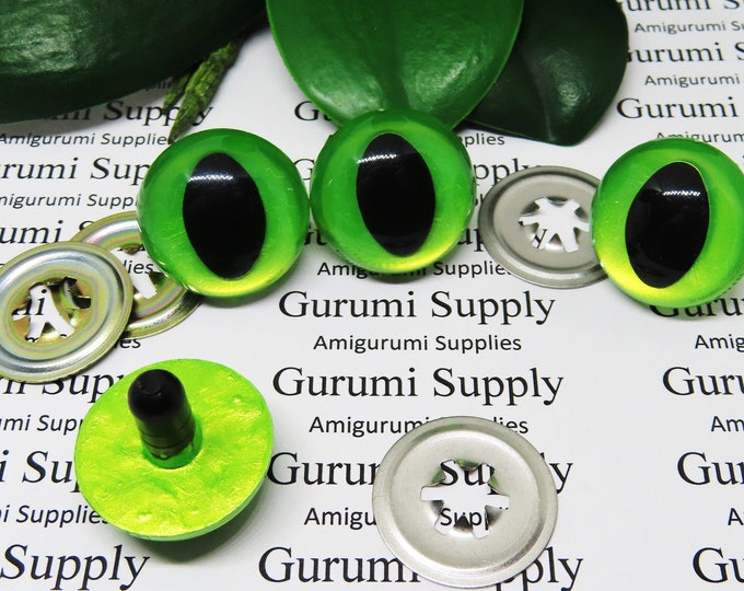 24mm Hand Painted Metallic Yellow-Green Color Iris Black Pupils Round Cat Style Safety Eyes and Washers: 1 Pair – Dragon / Amigurumi /Animal