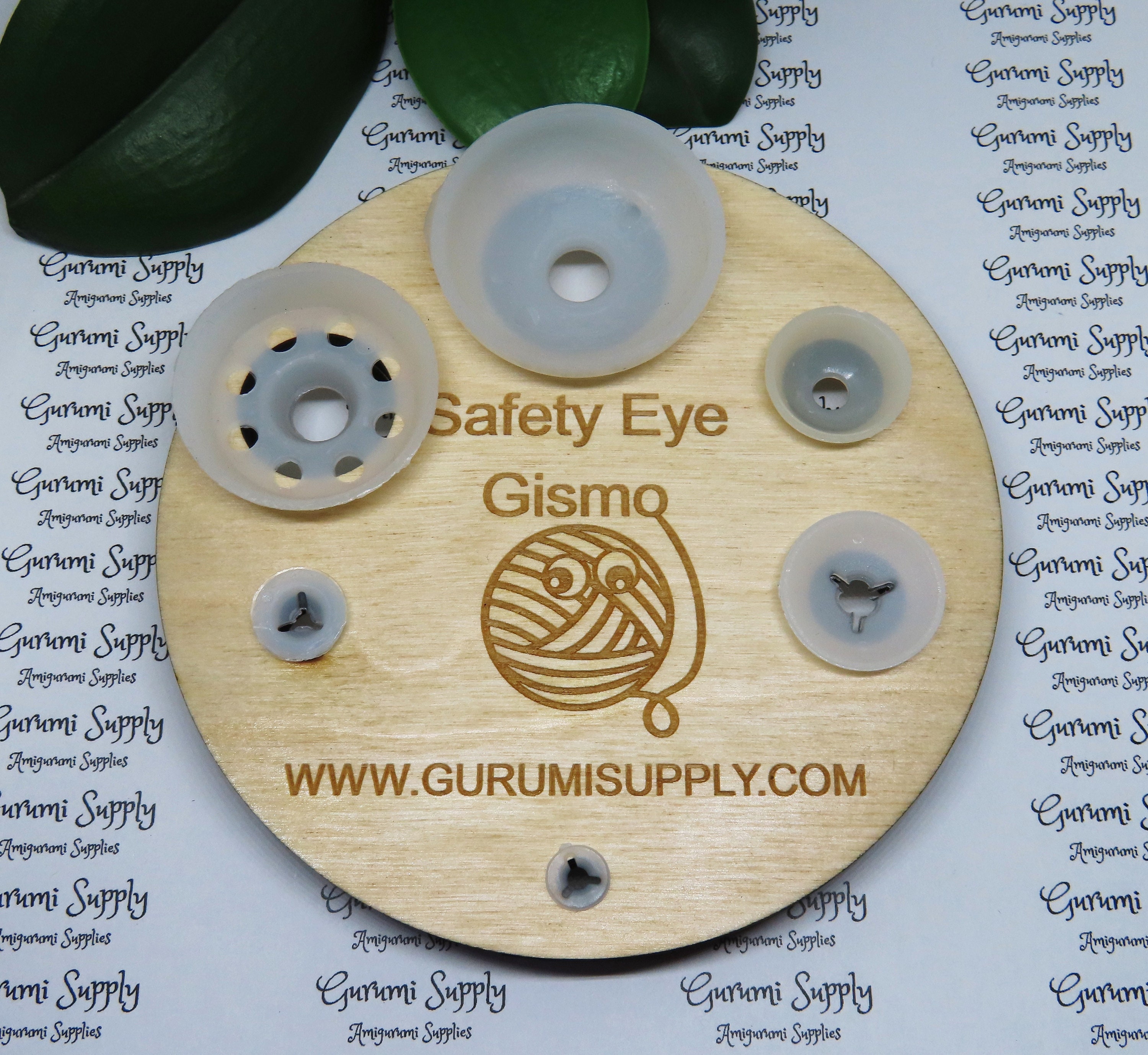 Safety Eye Gismo Petite Size On-the-go Keychain Safety Eye Tool