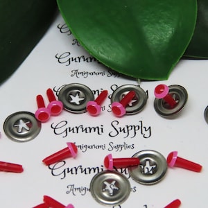 4.5mm Red Pupil Pink Iris Black Pupil Round Safety Eyes and Washers: 5 Pairs - Dolls / Amigurumi / Animals / Toys / Felting / Paintfree