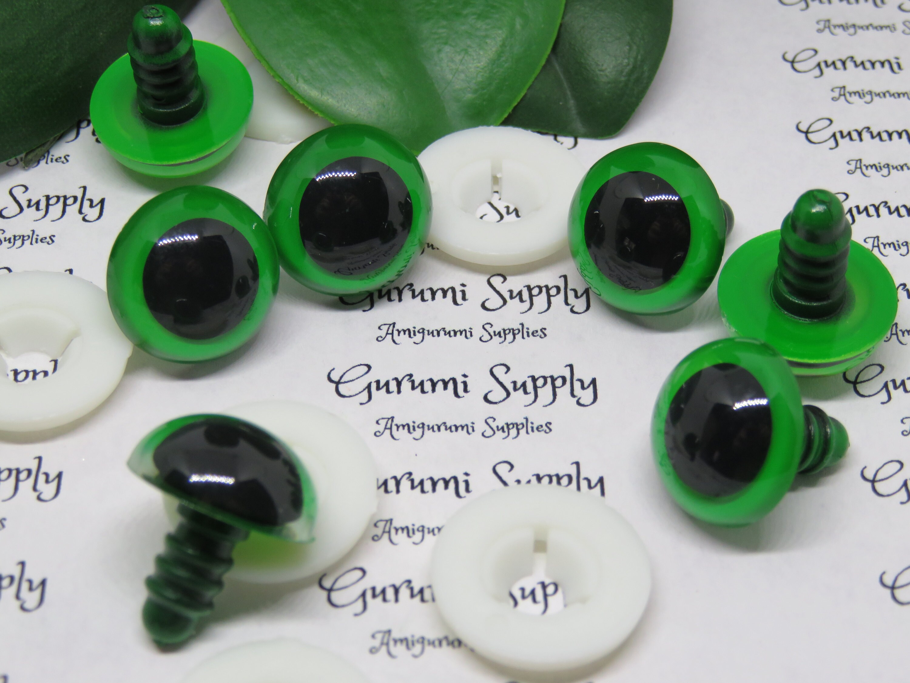 18mm Green Iris Black Pupils Round Safety Eyes and Washers: 2 Pairs - Dolls  / Amigurumi / Animals / Stuffed Creations / Crochet / Crafts