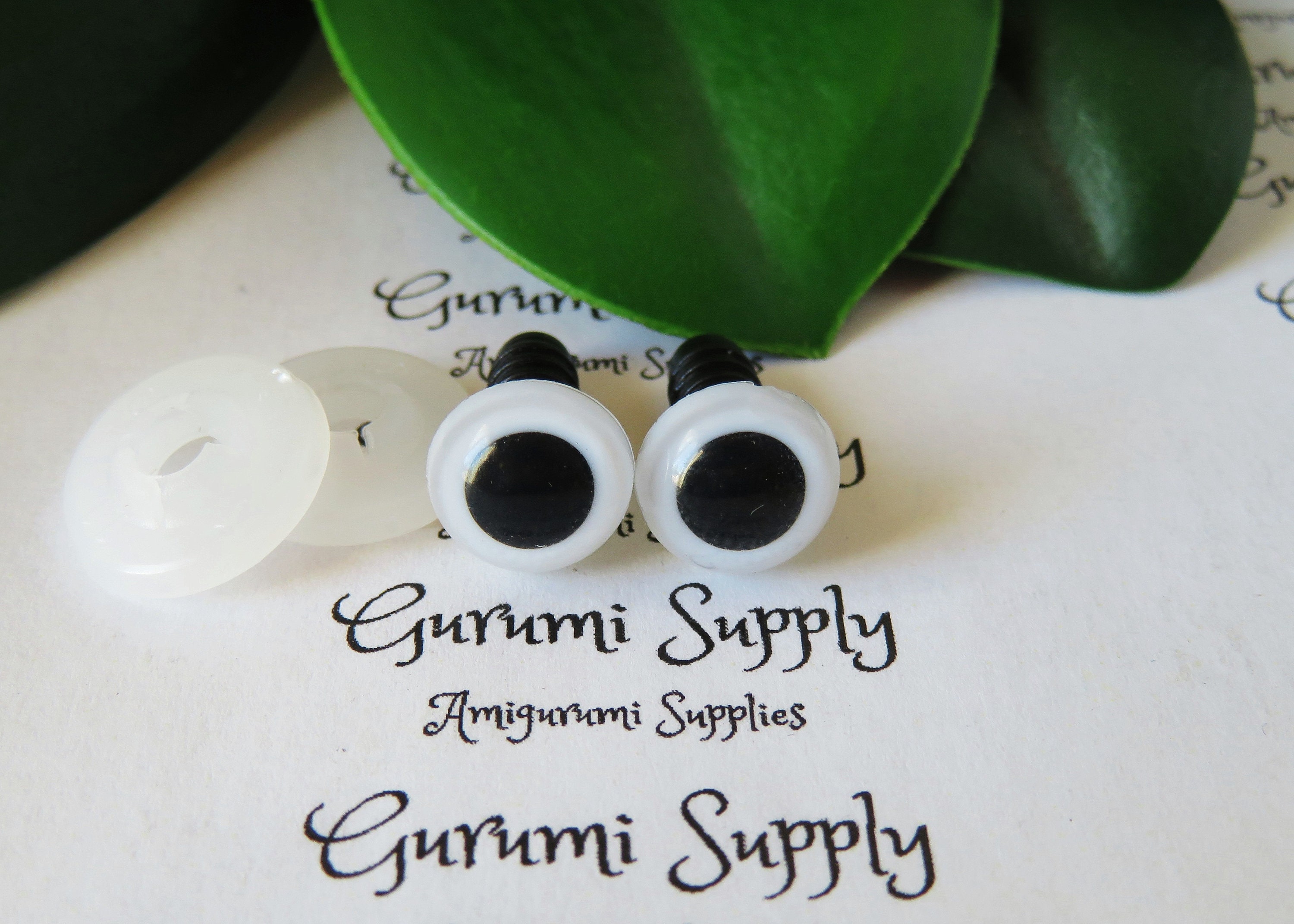 10mm White Iris Black Pupil Round Safety Eyes and Washers: 4 Pairs - Dolls  / Amigurumi / Animals / Stuffed Creations / Crochet / Paintfree