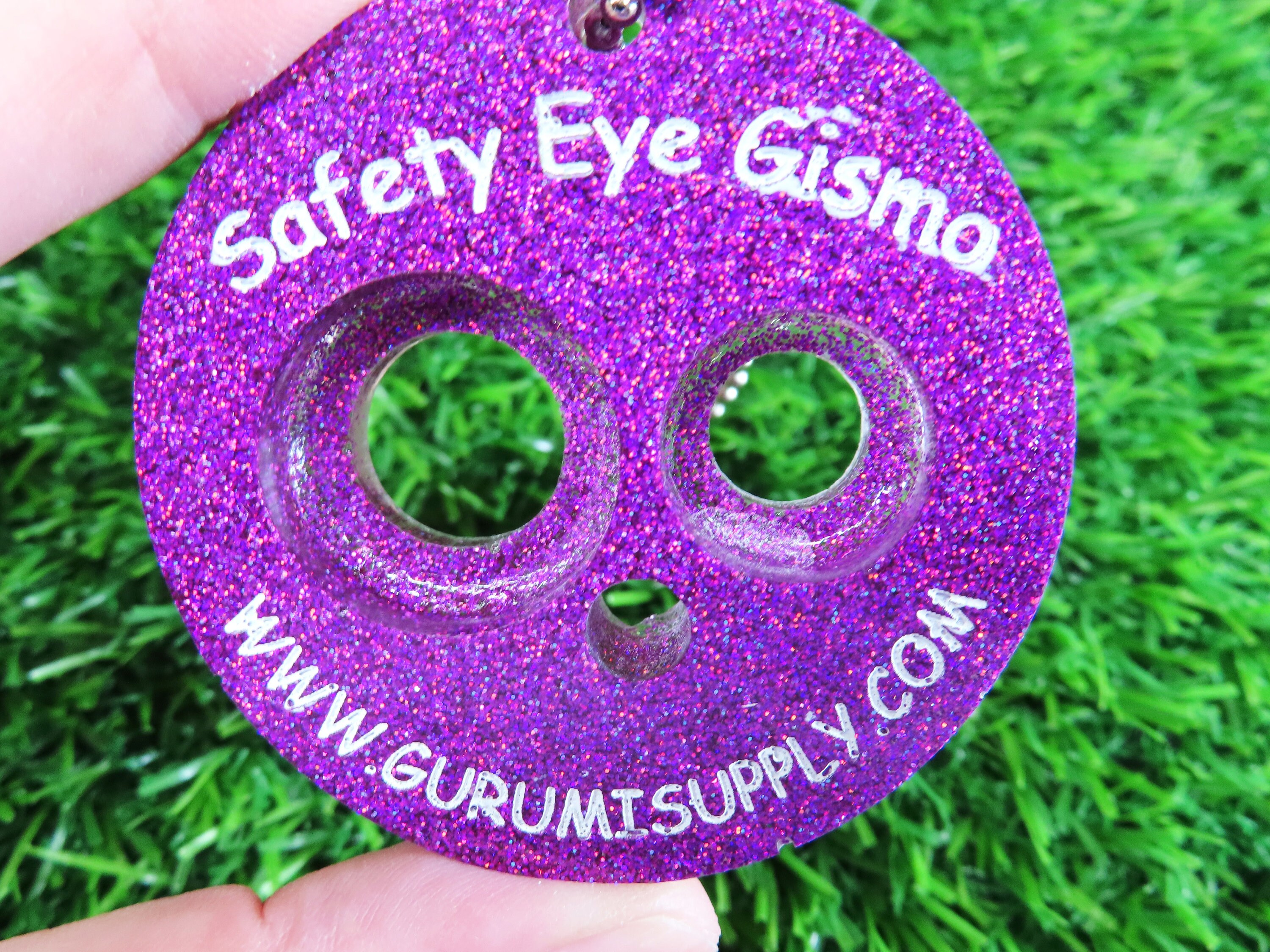 Safety Eye Gismo Petite Size OntheGo Keychain Safety Eye Tool