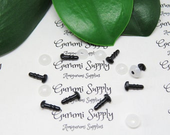 4.5mm Solid Black Triangle Safety Noses with Washers - 4 ct / Amigurumi / Animal / Doll / Craft / Stuffed Creations / Crochet / Knit / Bear