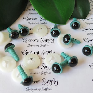 9mm Sea Foam Green Iris Black Pupil Round Safety Eyes and Washers: 5 Pairs - Doll/Amigurumi/Animals/Stuffed Creations/Crochet/Craft Supplies