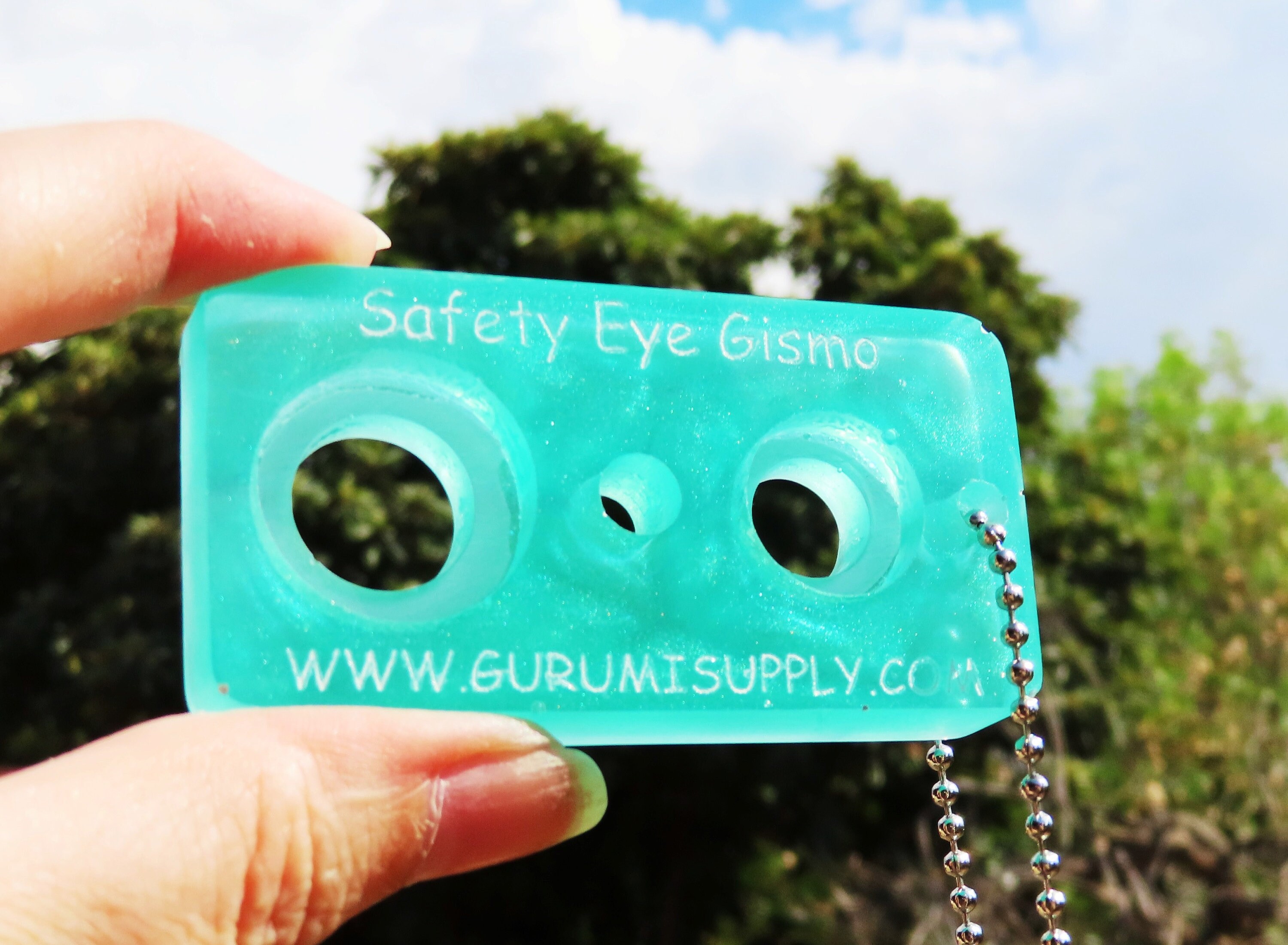 Safety Eye Gismo Pearlized Teal Keychain Safety Eye Tool Safety Eye Jig Safety Eye