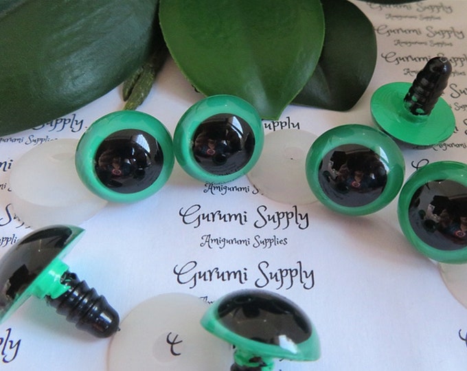 20mm Hand Painted Light Green Iris Black Pupil Round Safety Eyes and Washers: 1 Pair - Dolls / Amigurumi / Animals / Stuffed Creations