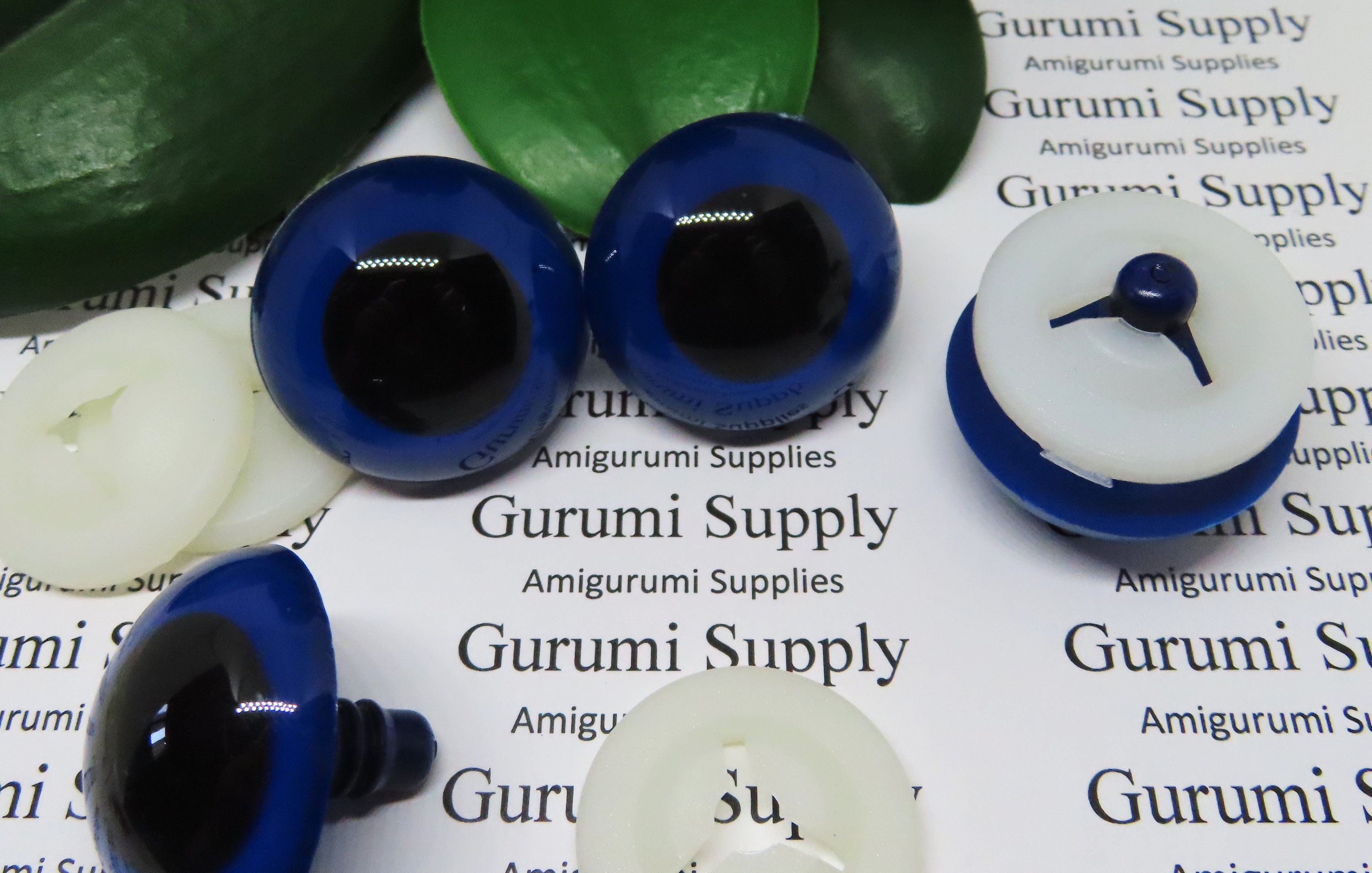 30mm Dark Blue Ocean Iris Black Pupil Round Safety Eyes and Washers: 1 Pair  - Doll / Amigurumi / Animal / Creation / Crochet / Supplies