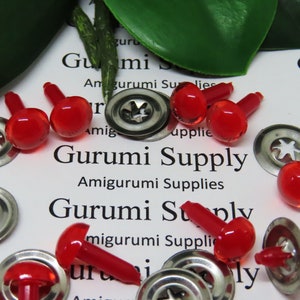 9mm Translucent Red Iris with Red Pupil Round Safety Eyes and Washers: 5 Pairs - Doll / Amigurumi / Animal / Creation / Crochet / Paintfree