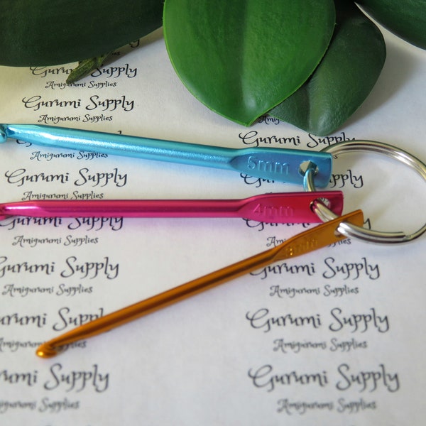 Crochet hook keychain – 3 pieces Portable – Travel Size – Crochet Tools – Amigurumi – Craft Supplies - Travel Crochet Hooks - Crochet Hooks